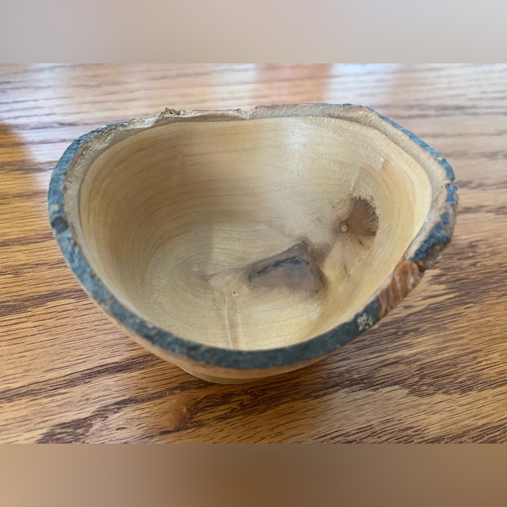 Vintage Small Magnolia Wood Bowl By NA Mitchell 8/02